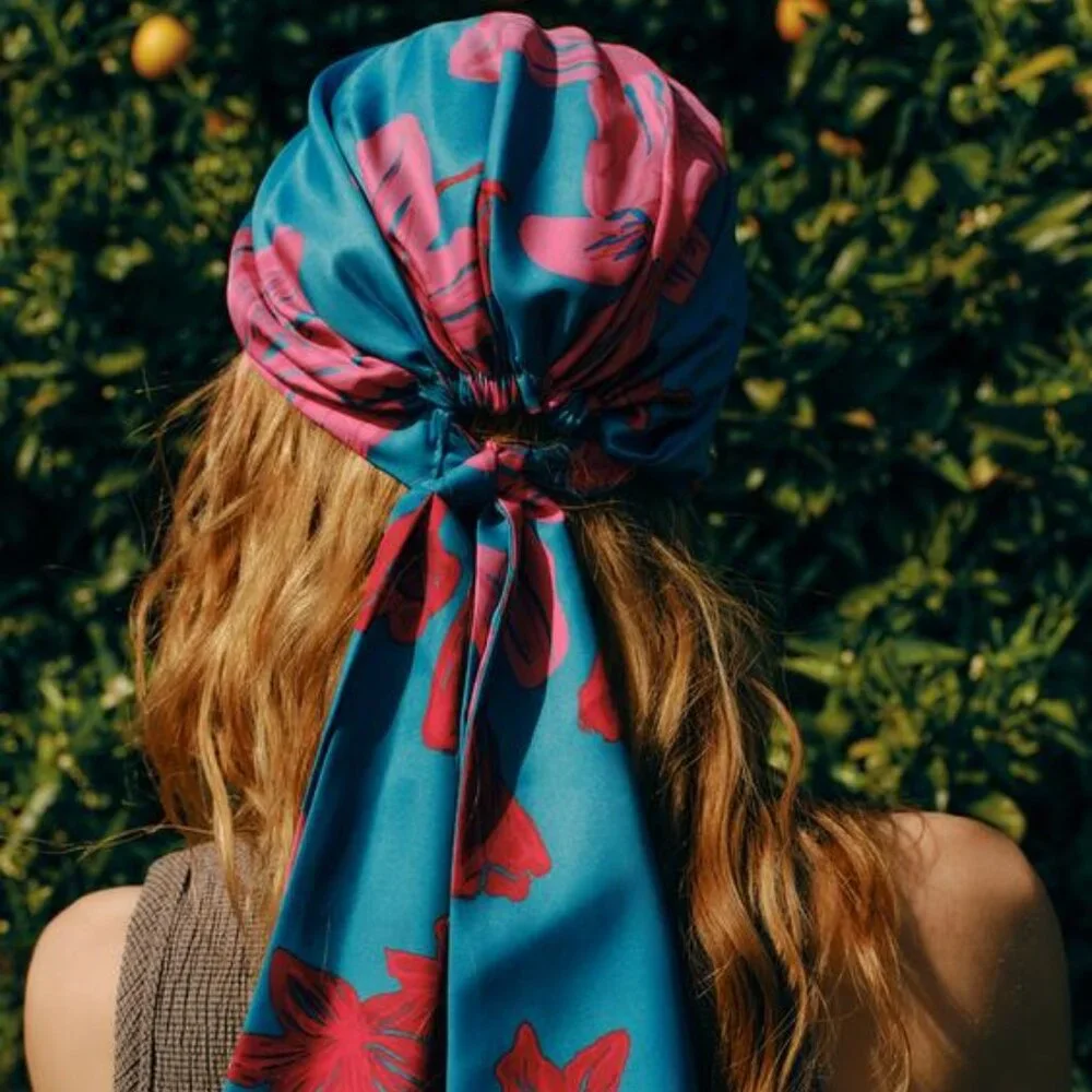 NWT BLUE PINK PRINT HEAD WRAP